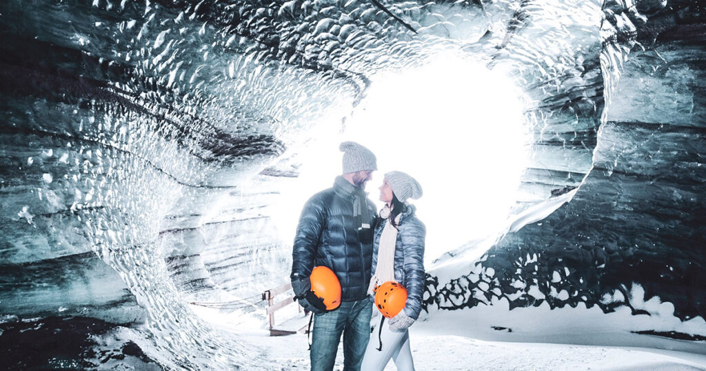 冰島藍冰洞蜜月旅行