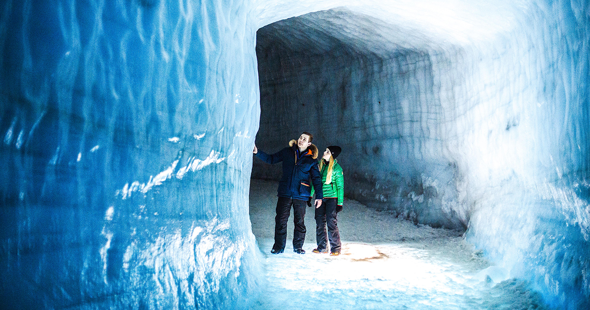 冰島蜜月藍冰洞約會