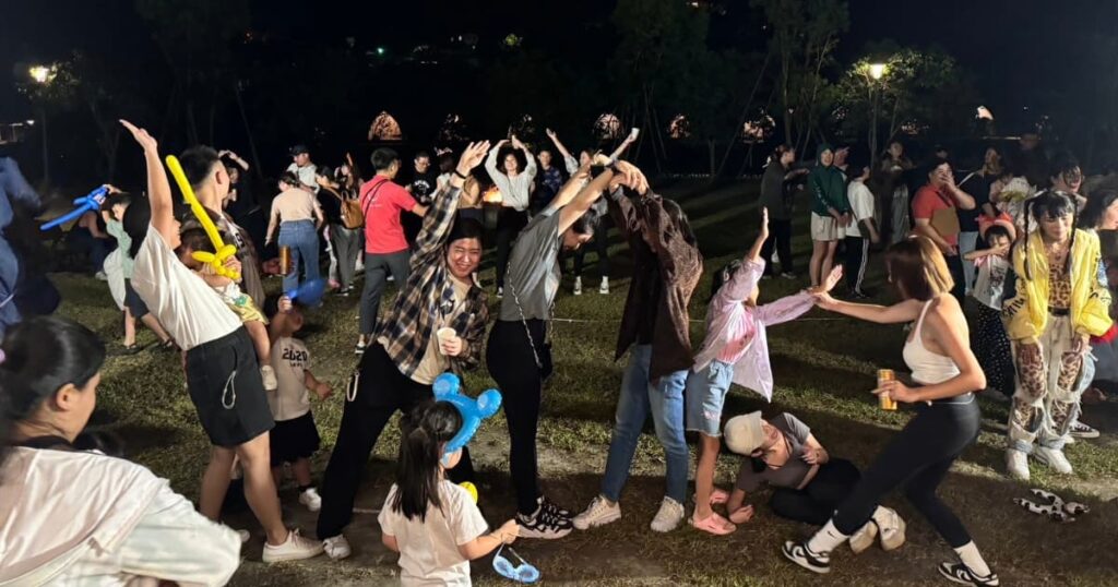 員旅營火晚會團建